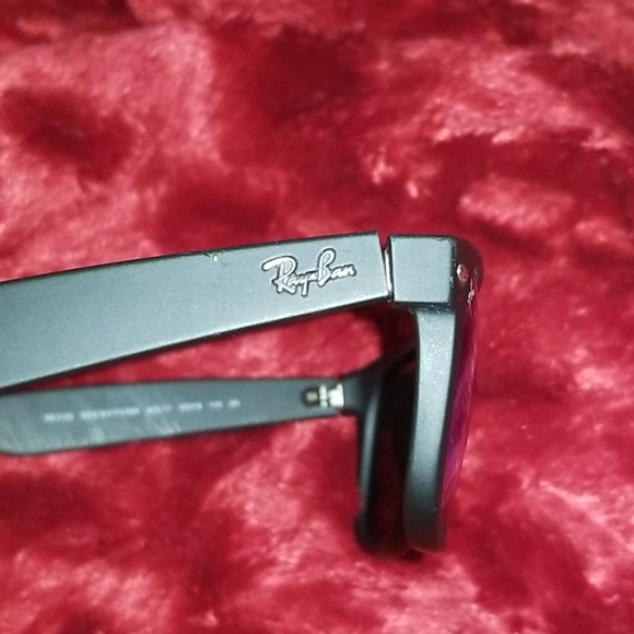 Ray-ban Sunglasses - Picture 2 of 3